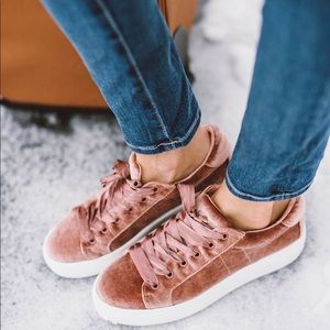 These beloved  blush velvet BERTIE-V's size 7